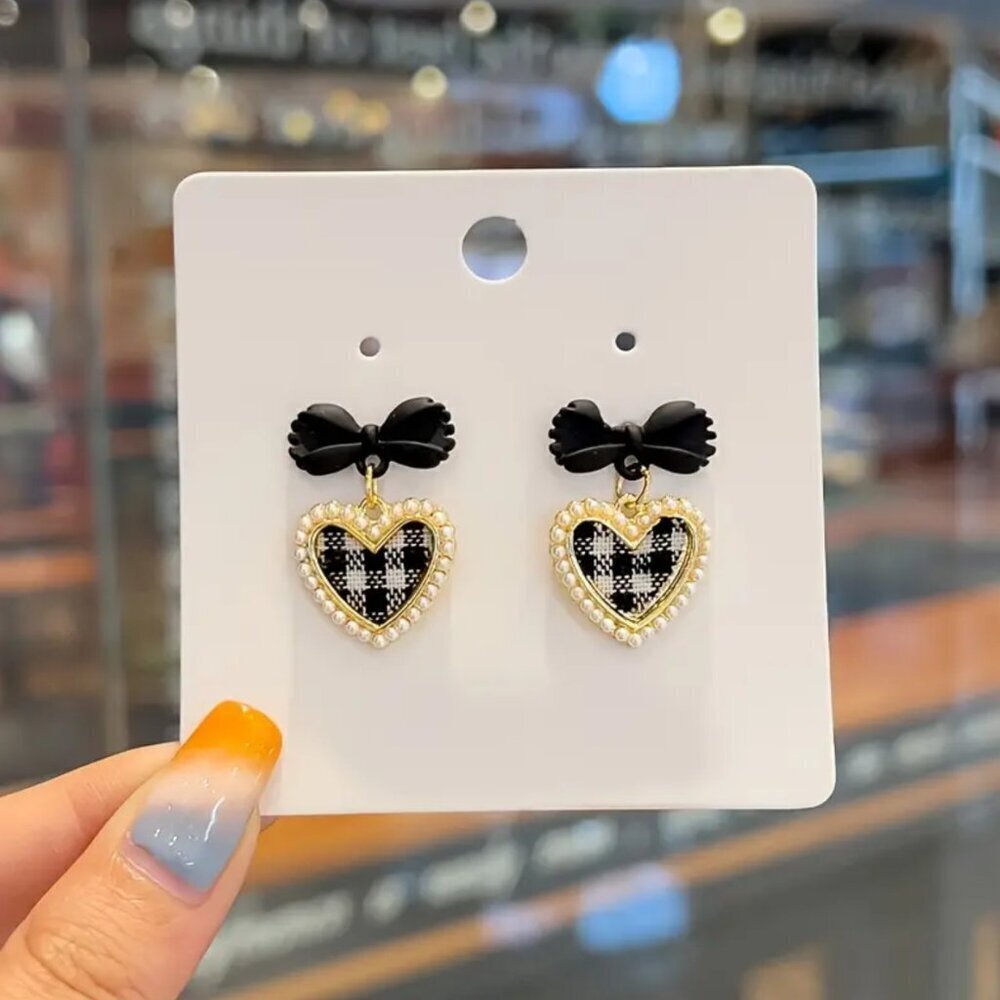 NEW black checkered bow earrings coquette bow jewelry bow dangle earrings - Picture 3 of 3